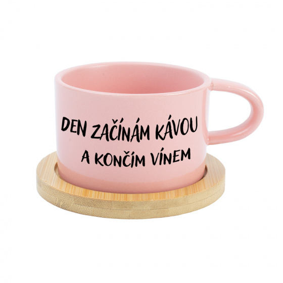 DEN ZAČÍNÁM KÁVOU A KONČÍM VÍNEM - růžový hrníček makronka 200 ml