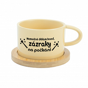 NEMOŽNÉ DĚLÁM HNED, ZÁZRAKY NA POČKÁNÍ - žlutý hrníček makronka 200 ml