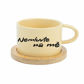 NEMLUVTE NA MĚ - žlutý hrníček makronka 200 ml NEMLUVTE NA MĚ - žlutý hrníček makronka 200 ml