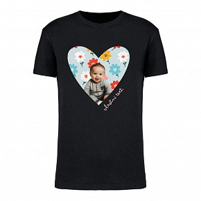 Personalizované pánské tričko s výřezem fotky na podkladu